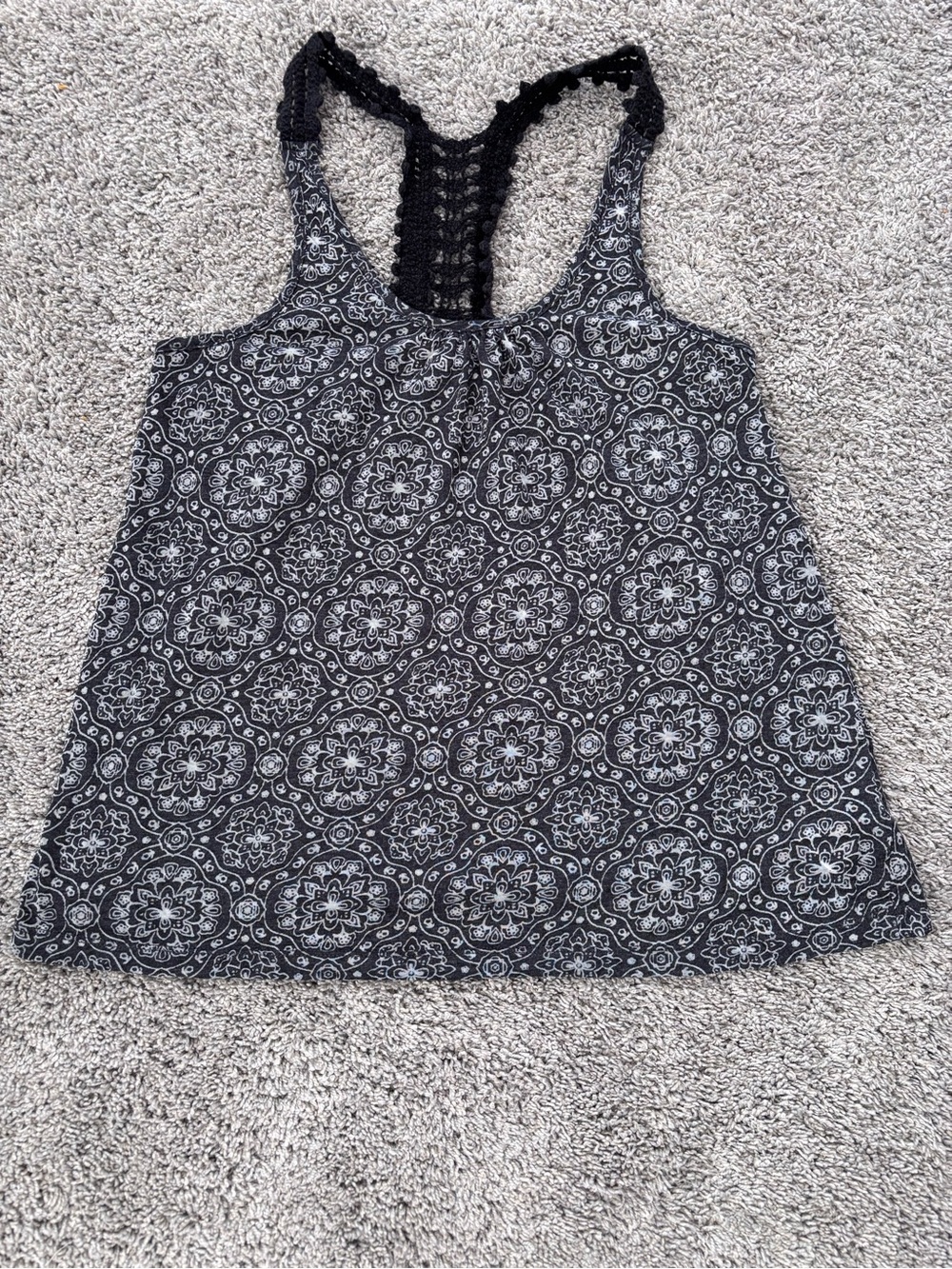 LEI Vintage Black/White Crochet Racerback Tank Top Junior Womens Size XL